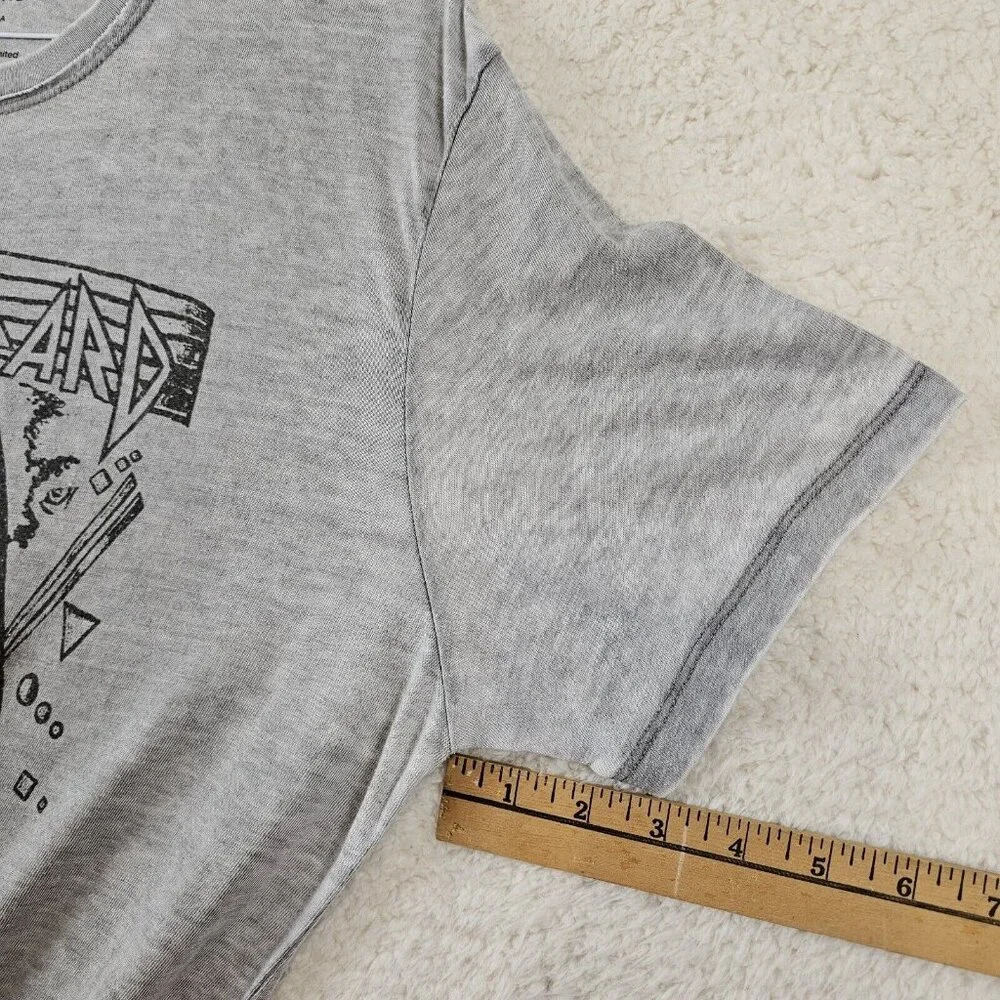 Def‎ Leppard Lucky Brand T Shirt Women's Large Hysteria Gray Band Tee 80s Edgy